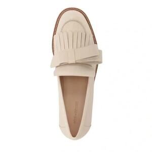 Pour La Victoire Tegan Loafer In Parchment Leather Sz 6